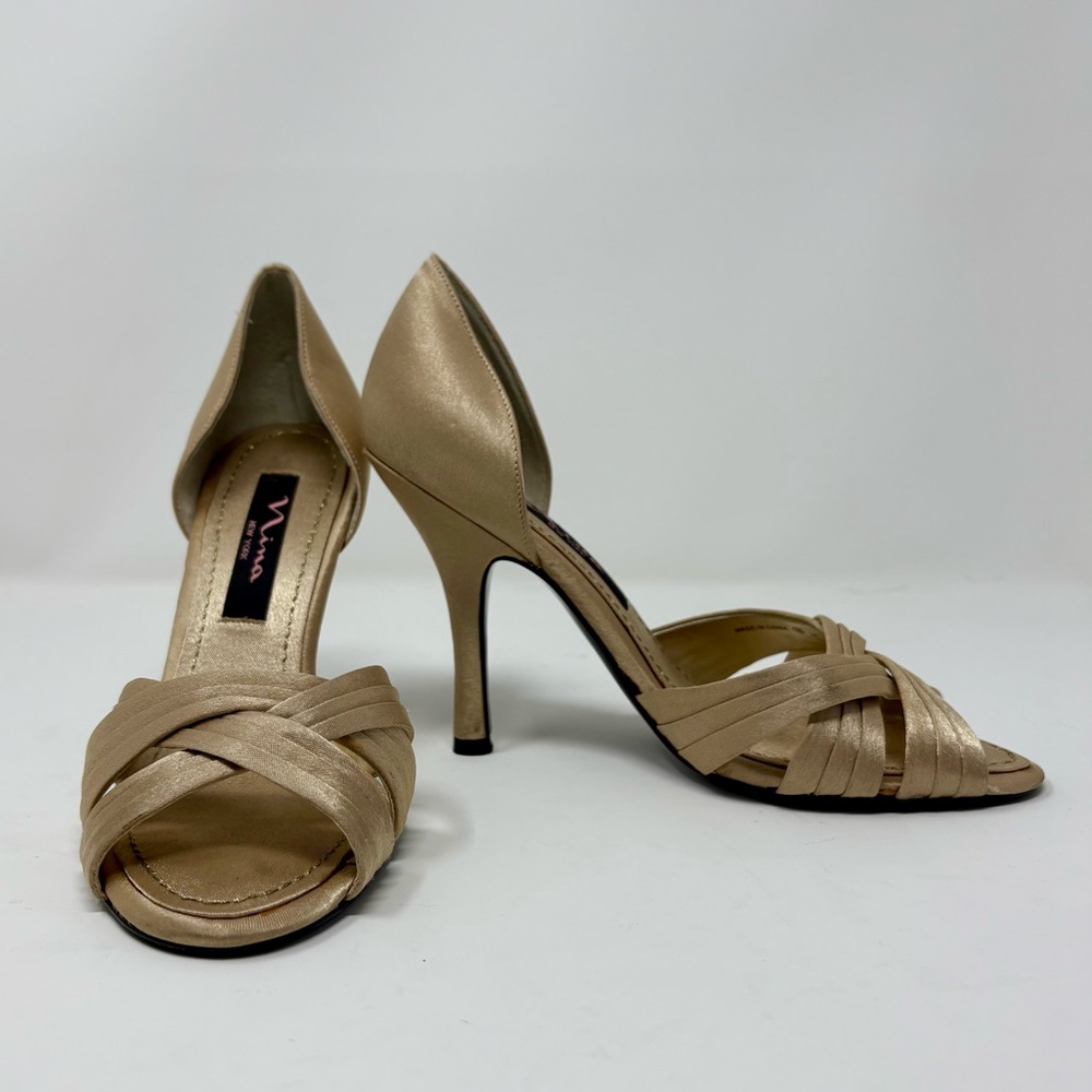 Nina Peep Toe Pump 4” Heels Size 6.5